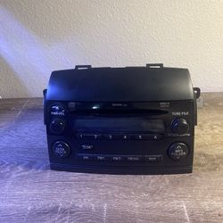 2006 Toyota Sienna OEM Stereo