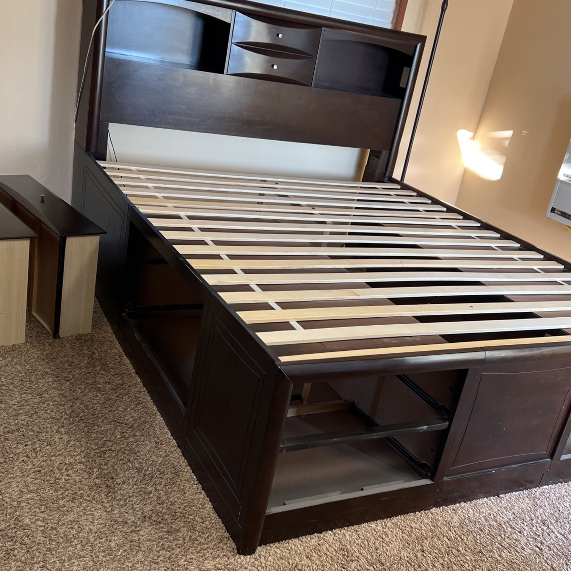 California King Bed Frame With Drawers for Sale in San Diego, CA - OfferUp