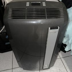 Air conditioner good condition 