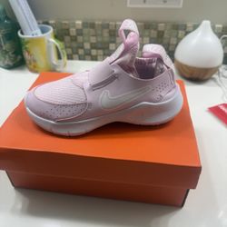 Toddler Nike Sneakers Size 11c