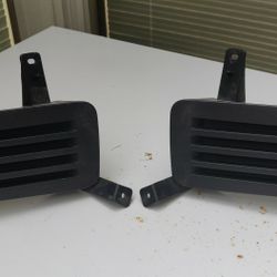 2015-2020 GM OEM Chevy Suburban/Tahoe Fog Lights Cover