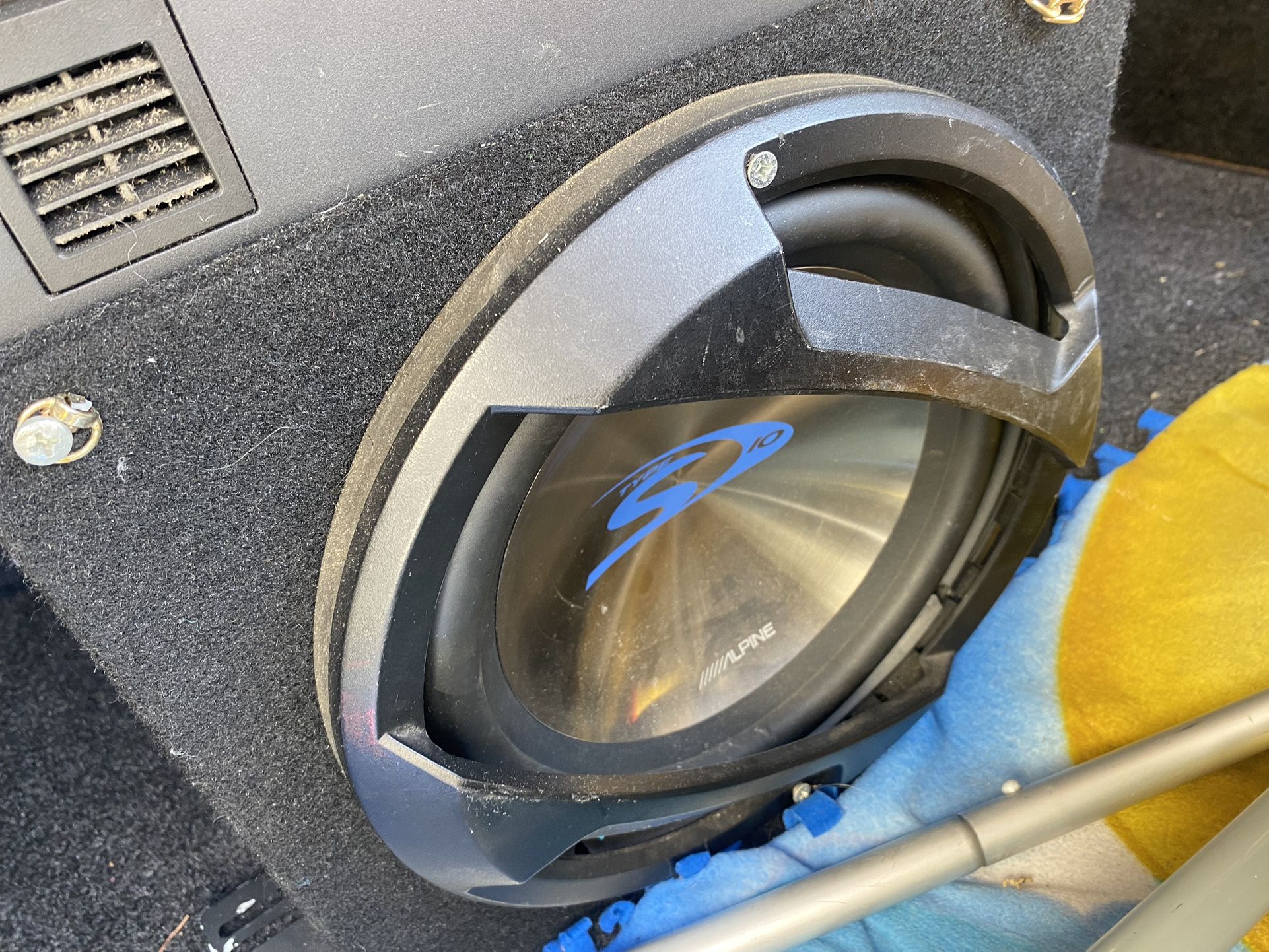 10 Inch Sub With Amp