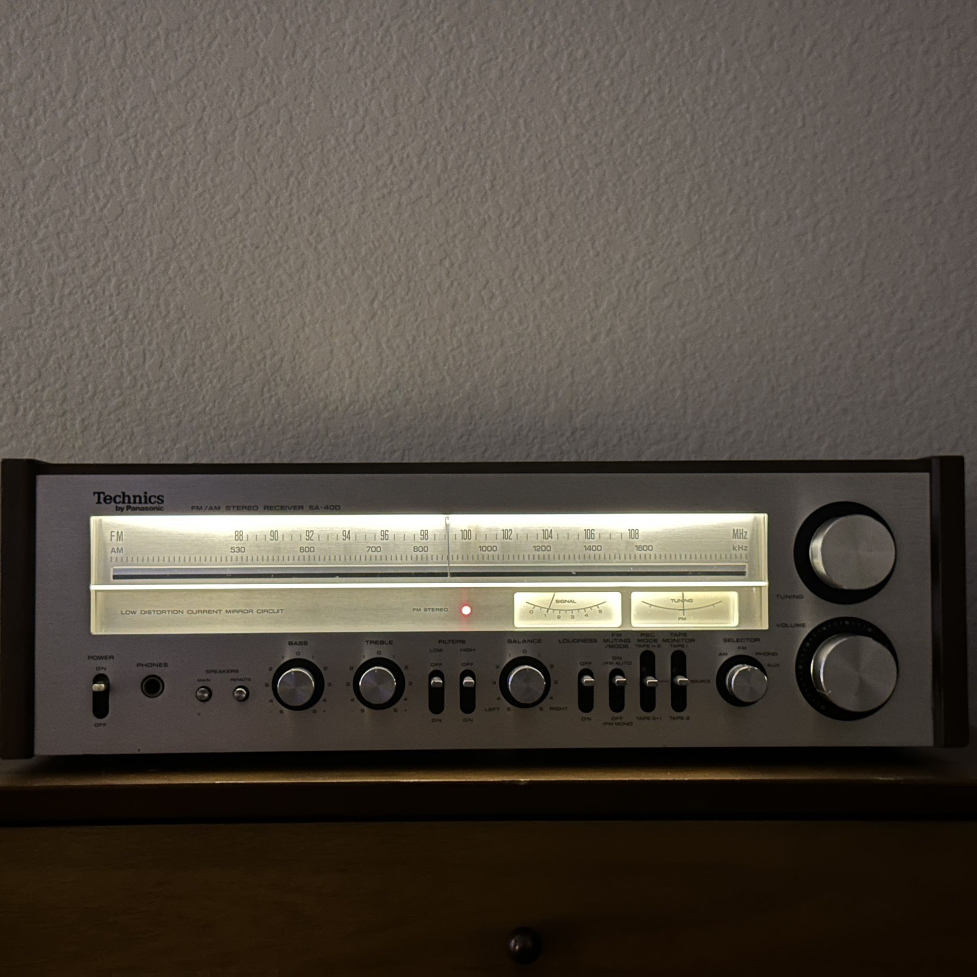 Vintage Technics SA-400 AM/FM Stereo Receiver - 1978