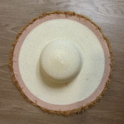 👒 Wide-Brim Straw Sunhat – Off White, Soft Pink & Natural Fringe | One Size