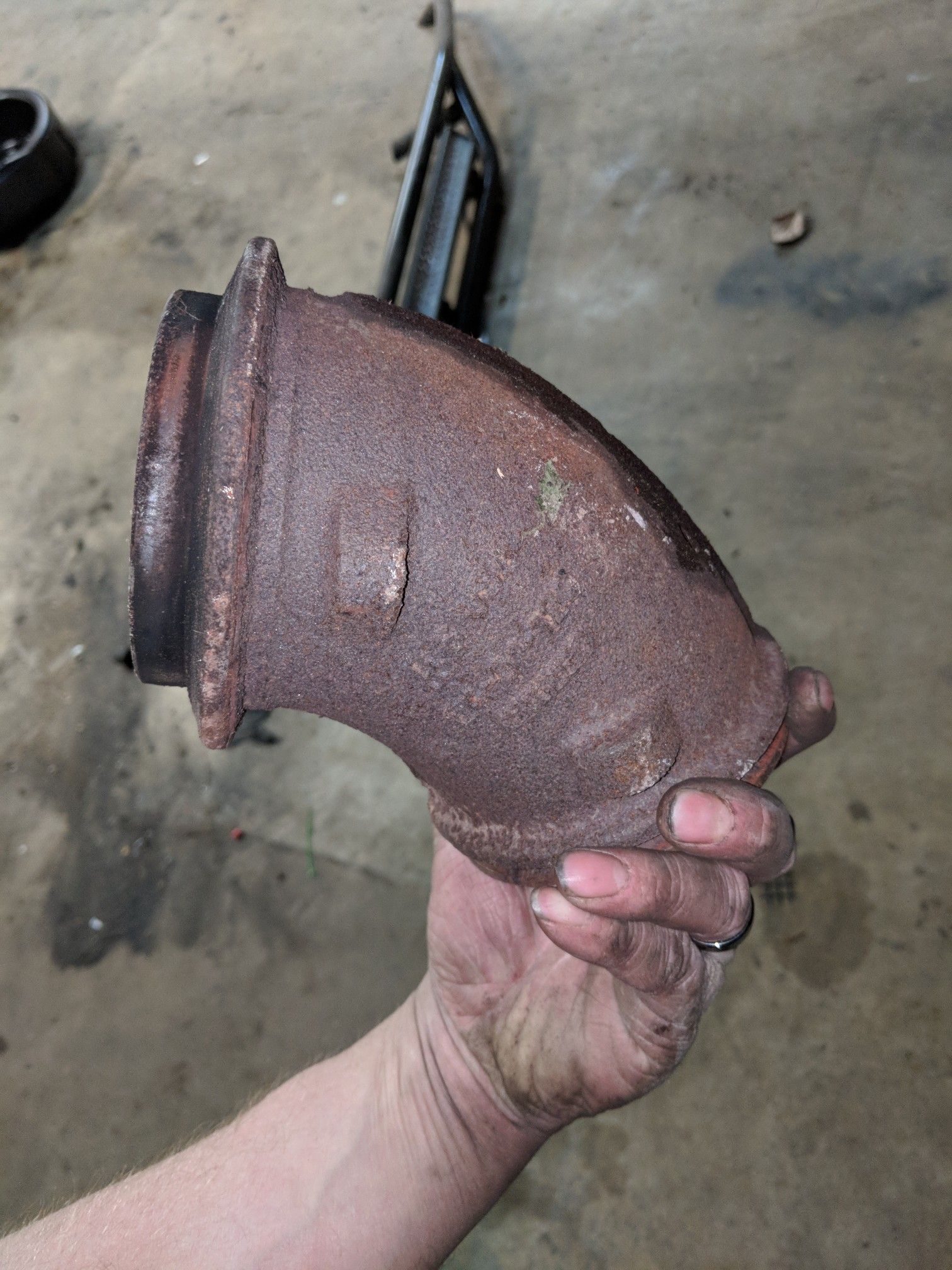 Cummins 2004 turbo outlet