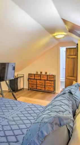 Dresser And Desk
