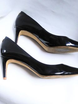 Tory Burch black patent leather kitten heels Sz 6