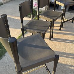 Gray and black barstools
