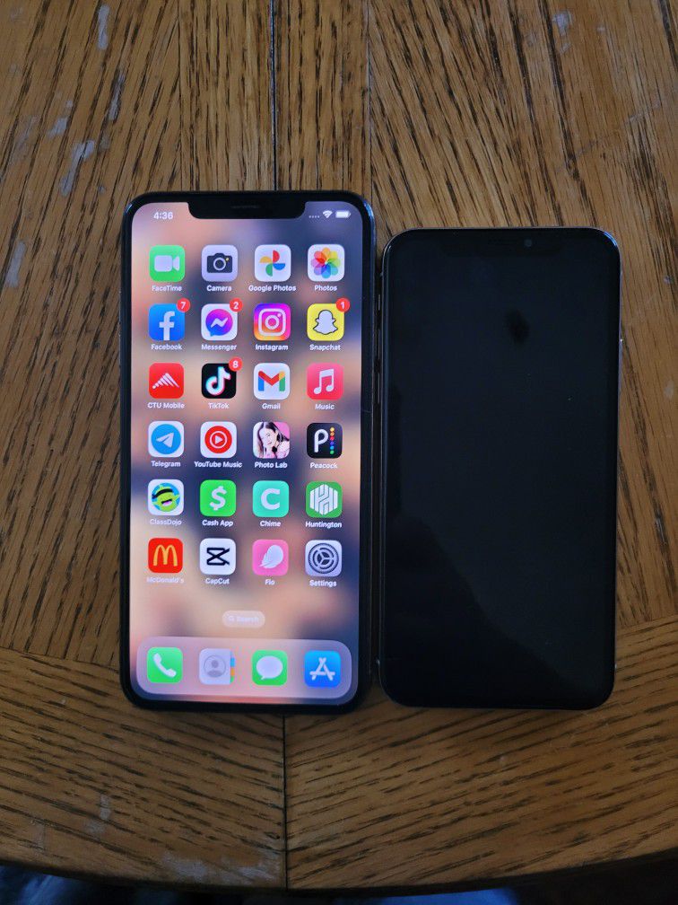 Apple Iphone Xs Max and Iphone X 