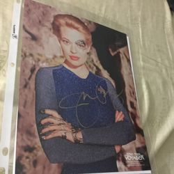 Autographs Jeri Ryan 7 Of 9 Star Trek Voyager  
