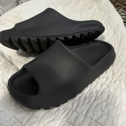 Yeezy Adidas Size 9
