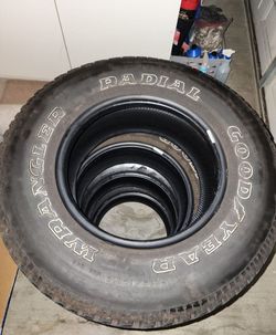 4 Goodyear Rangler Radial Tires