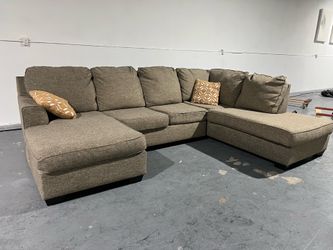 SECTIONAL COUCH SOFA