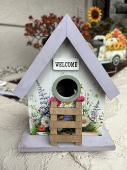 Welcome Purple Birdhouse