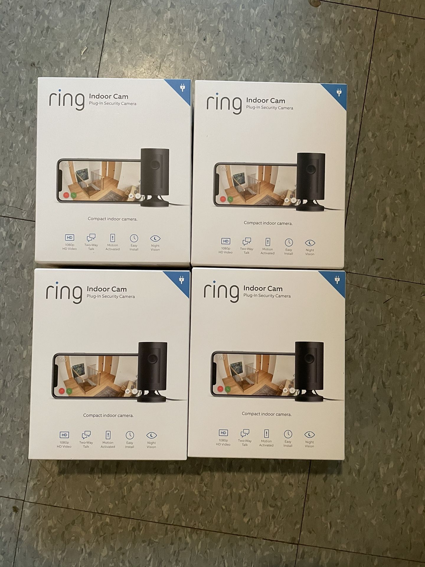 Ring Indoor Cam Plug-In HD with Two-Way Talk White New