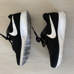 Nike Tanjun Women’s Size 6