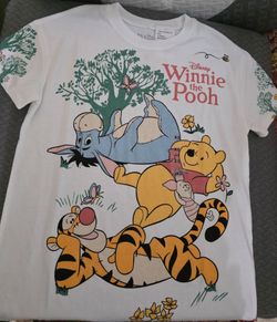 Disney Winnie the Pooh Graphic T-Shirt XS