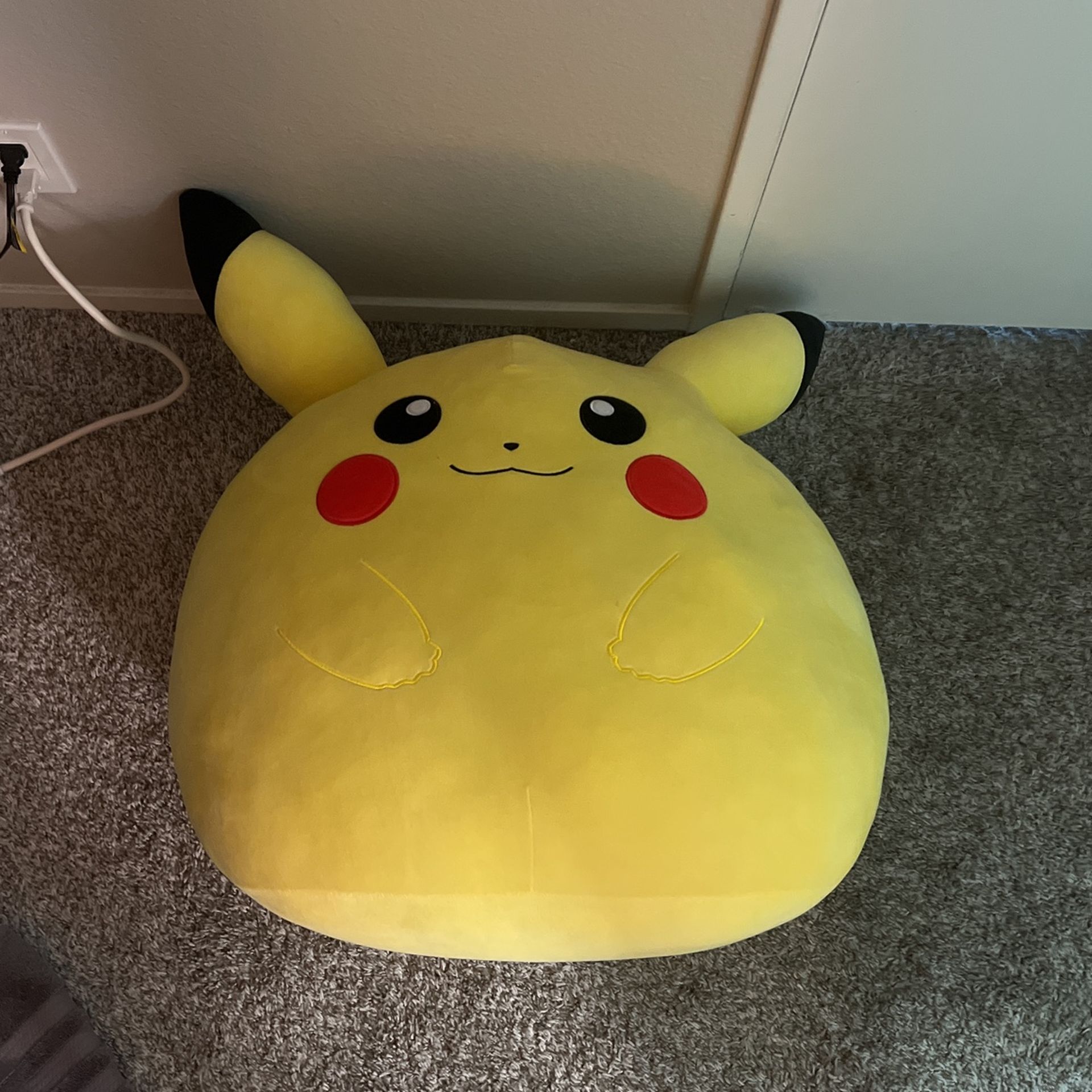 Big Plushy Pikachu