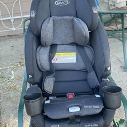 Graco DLX Car seat 