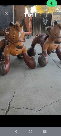 Scout horses