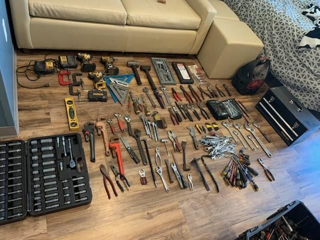 Tools Boxes And Impacts Included