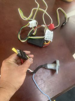 4-way flat out / adapter for towing