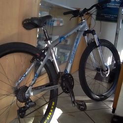Gary Fisher Mountain Bike 26' Maxxis Hookworm Slicks