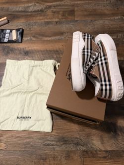 Burberry Shoes