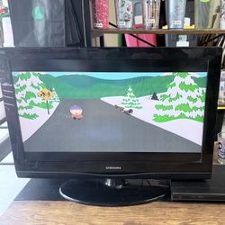 Samsung 32" Class / 720p / 60Hz / LCD HDTV (non smart tv) 