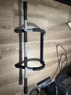 Pull up bar