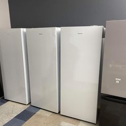 Hisense Freezers! Upright Freezer 