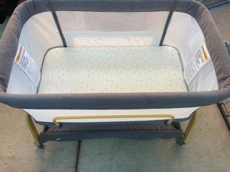 Como. Nuevo Jinglo 3 in 1 Baby Bassinet. Cuna 3 en 1 como