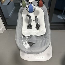 Brand New Unused Mamaroo