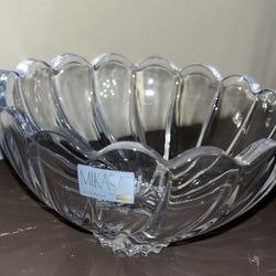 🎄 Holiday Entertaining! Vintage Mikasa Swirl-Pattern Crystal Bowl. $15