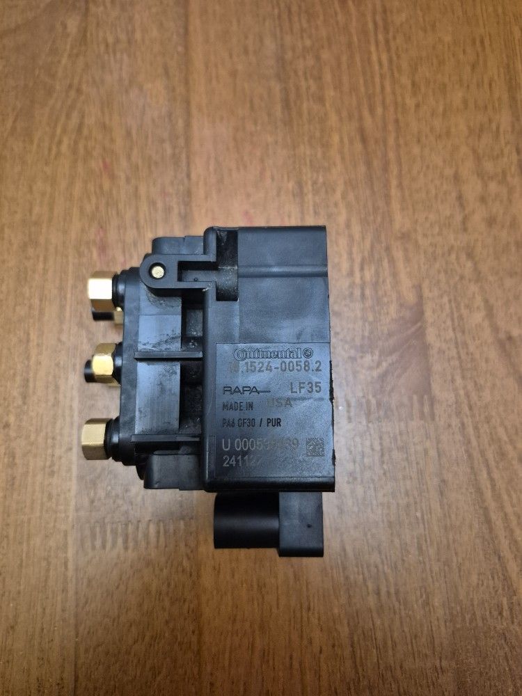 Compressor Valve Block for Jeep Grand Cherokee