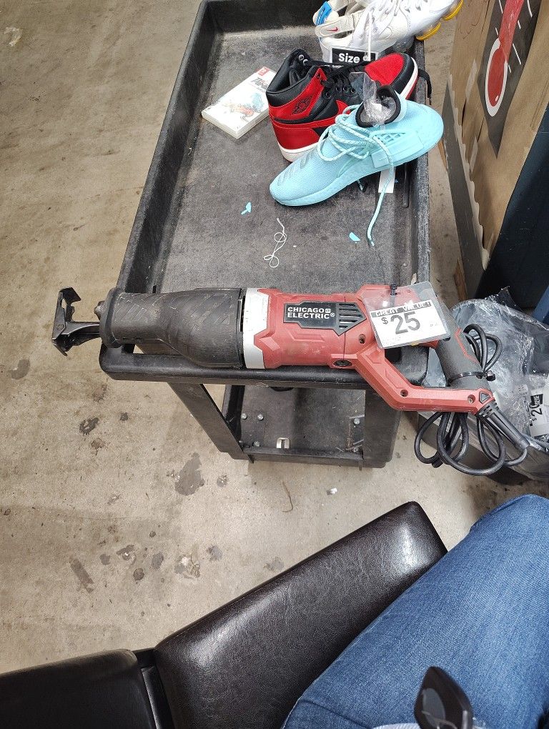 Saw