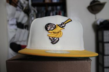 New Era San Diego Padres Fitteds Size 7 1/2