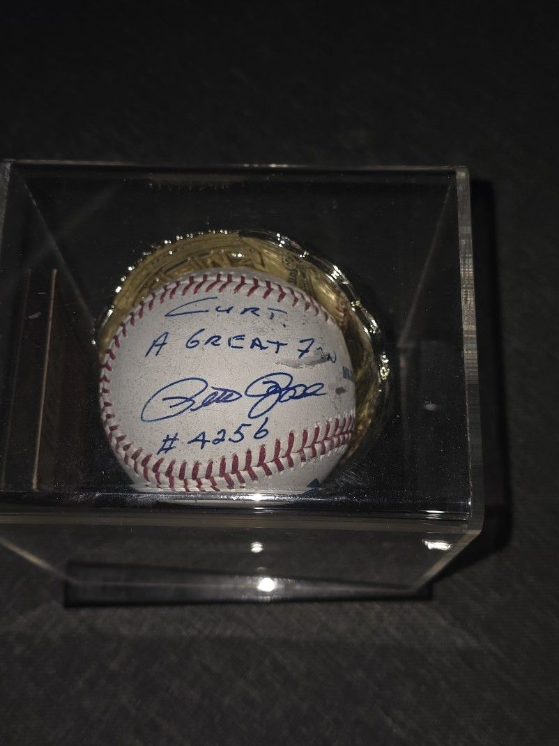 Pete Rose Signed Baseball And Topps Card
