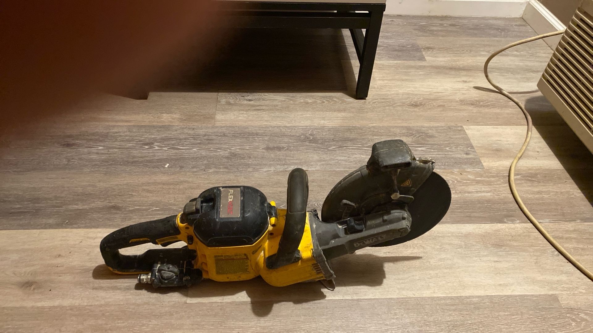 Dewalt Battery Powered Concrete Saw