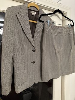 Michael Michael Kors Women Suit Size 8