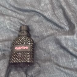 Selling men’s fragrance Valentino