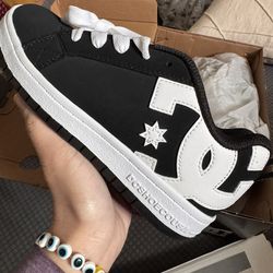 DC Shoes Brandnew