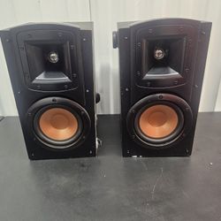 Pair Of KLIPSCH B200 Highly Rated Bookshelf Speakers