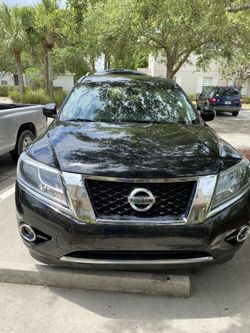 SUV NISSAN PATH FINDER 2014