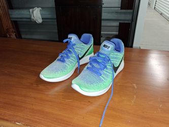 Size 8 woman shoes