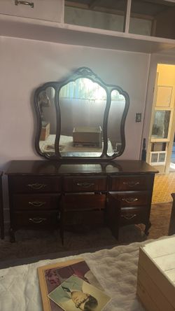 Vintage Mirror/Dresser