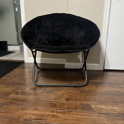 Mainstays Saucer Chair for Kids and Teens, Black