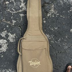Robert Taylor 301-GB Guitar