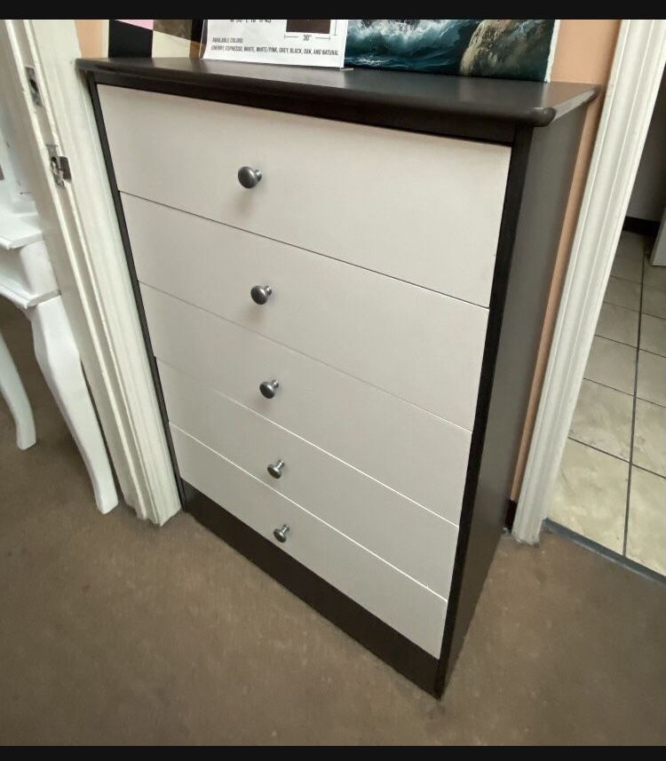5 Drawer Dresser
