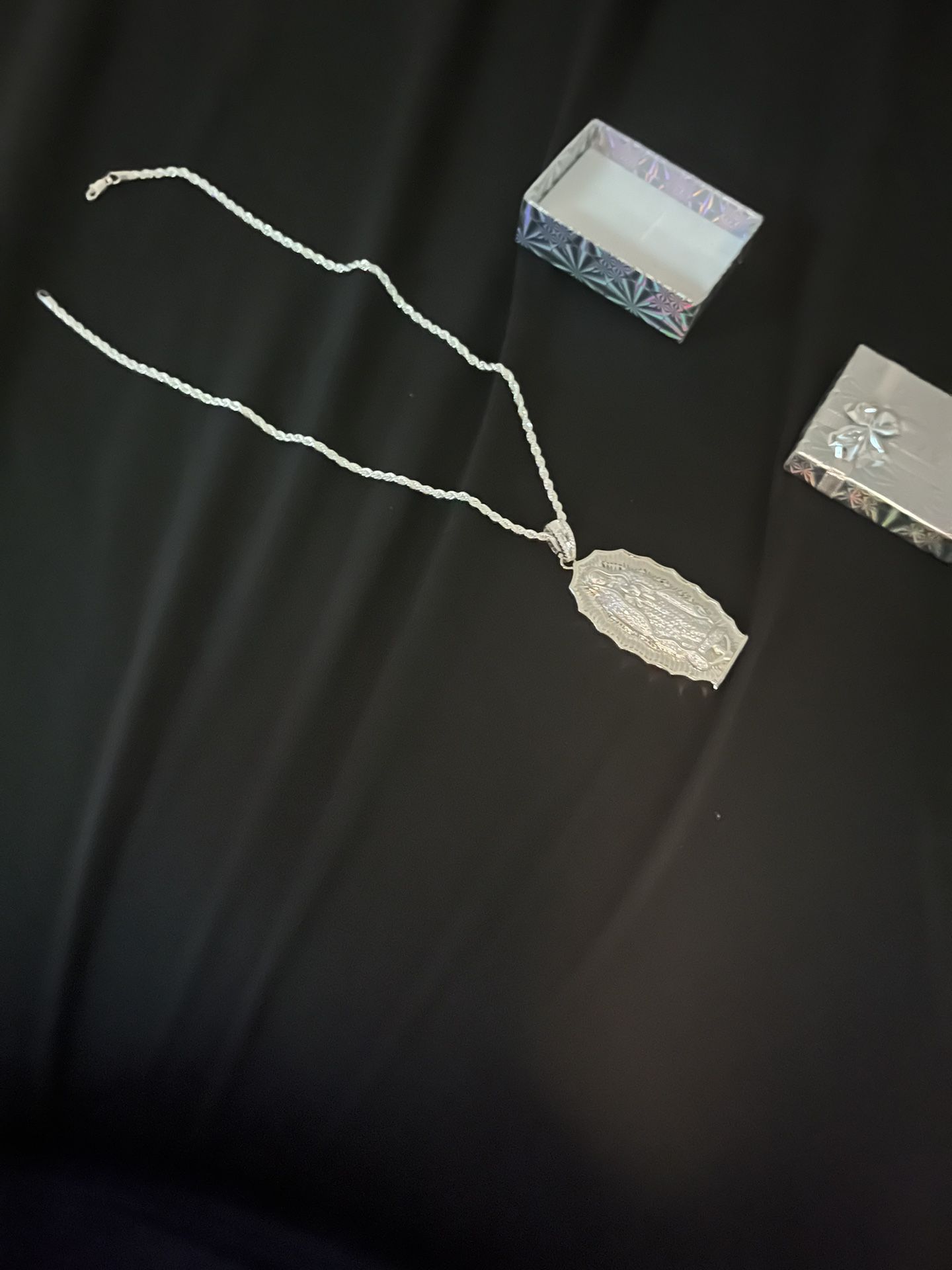 Mary Pendant Vvs Moissanite 925 Silver